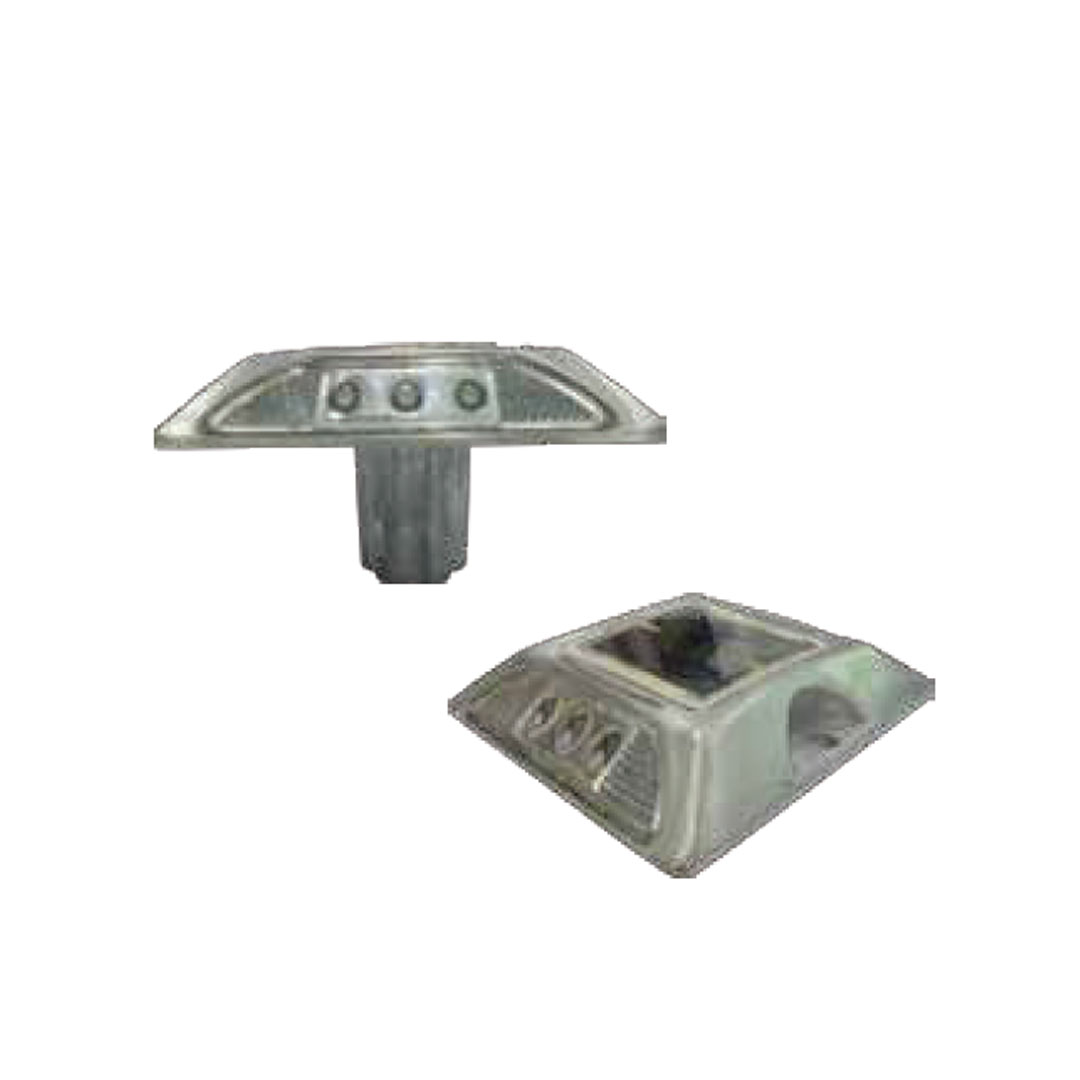 SOLAR-POWERED-DELINEATOR-2